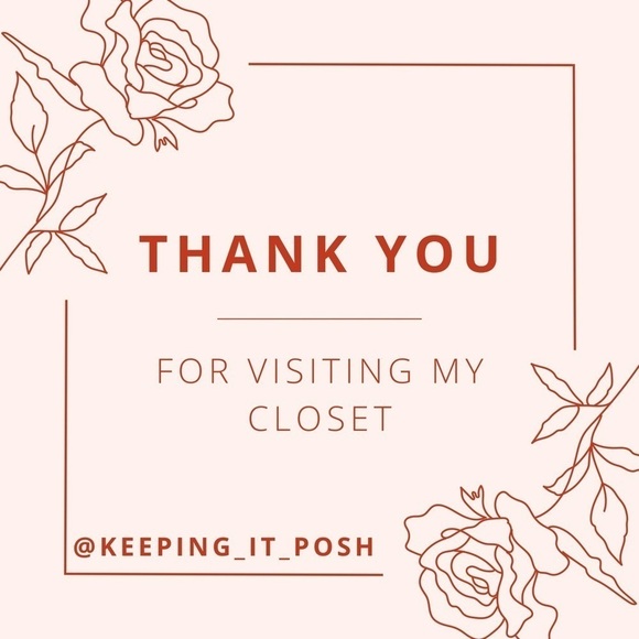 Hello Kitty "Rainy Day Kitty" 50" x 60" Cloud / Faux Fur Throw Blanket - Picture 7 of 7